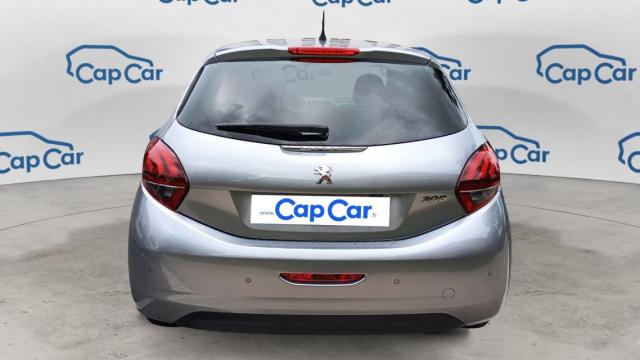 Peugeot 208 image 6