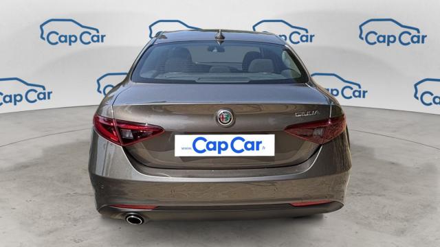 Alfa Romeo Giulia image 9