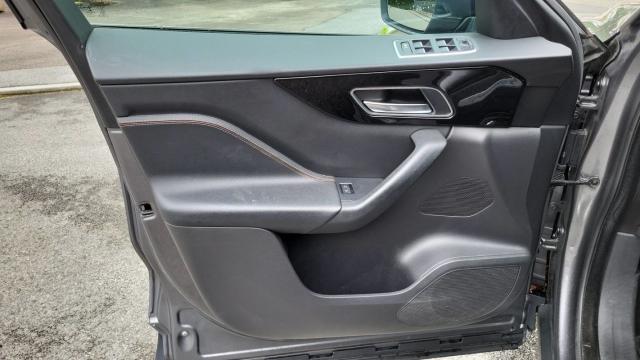 Jaguar F-Pace image 6