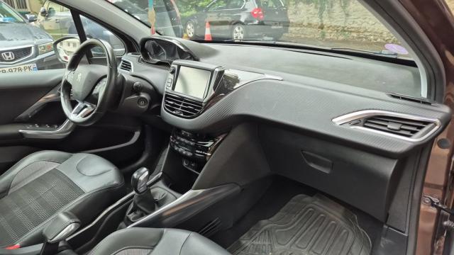 Peugeot 2008 image 6