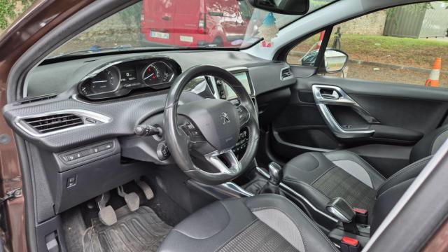 Peugeot 2008 image 7