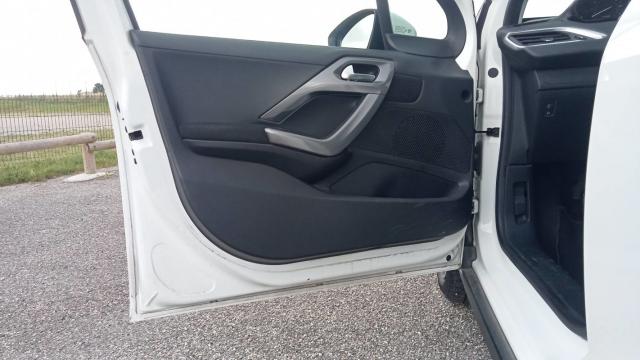 Peugeot 2008 image 4