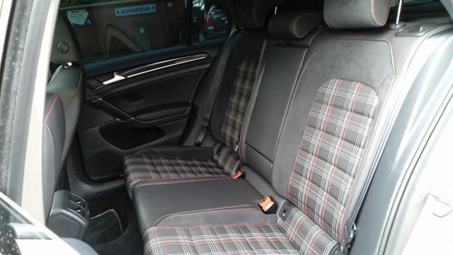 Volkswagen Golf image 4