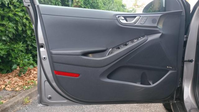 Hyundai Ioniq image 8