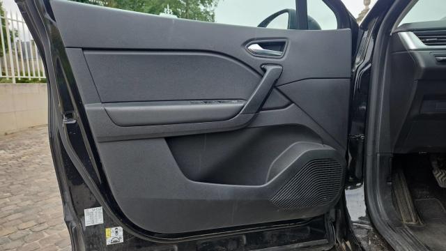 Renault Captur image 3