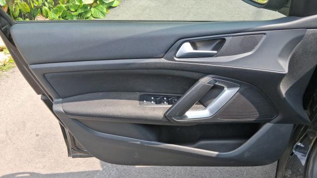 Peugeot 308 image 3