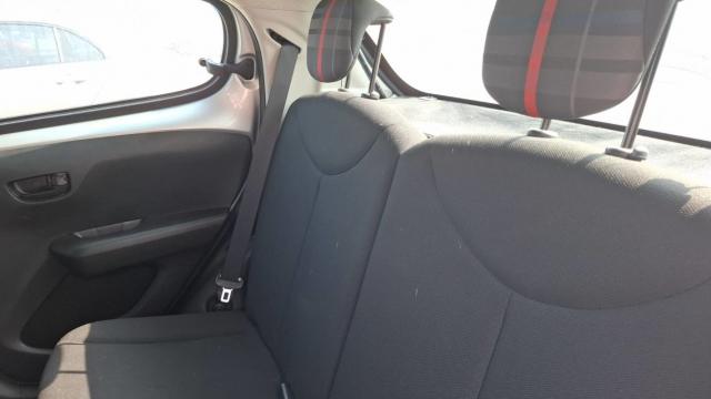Peugeot 108 image 6