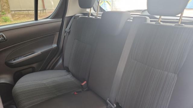 Suzuki Swift image 9