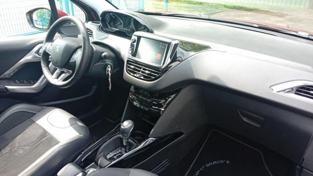 Peugeot 2008 image 8