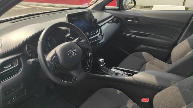 Toyota C-Hr image 3