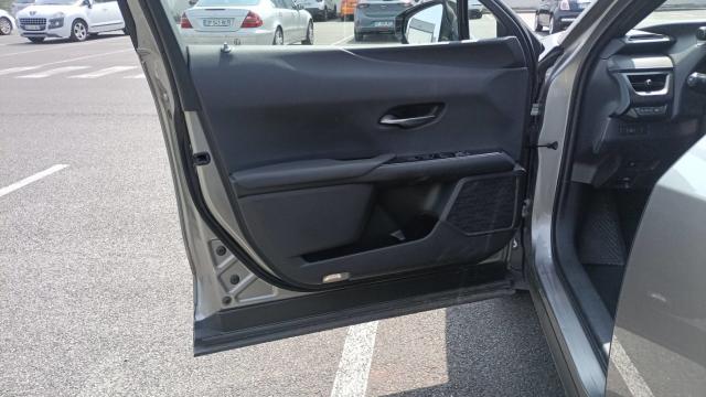 Lexus Ux image 6