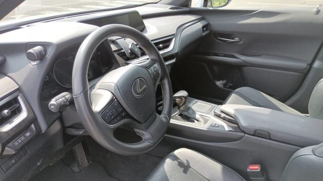 Lexus Ux image 1