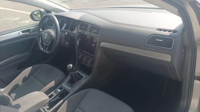 Volkswagen Golf image 1