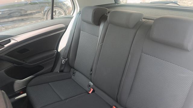 Volkswagen Golf image 3