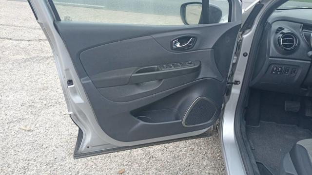 Renault Captur image 6