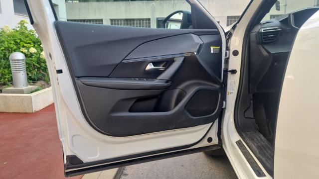 Peugeot 2008 image 7