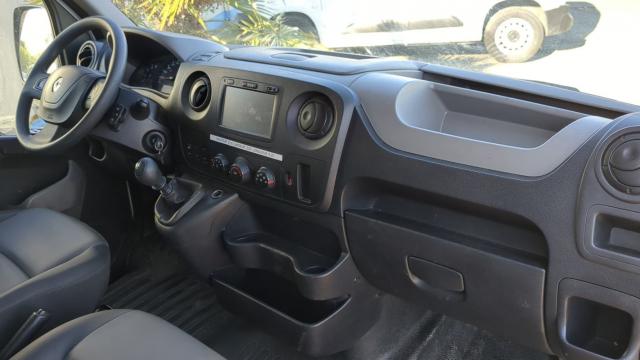 Renault Master image 3