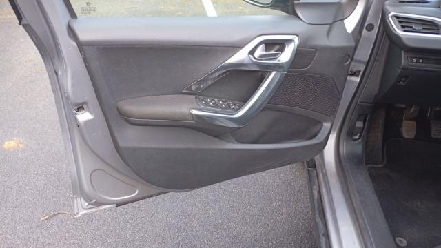 Peugeot 2008 image 4
