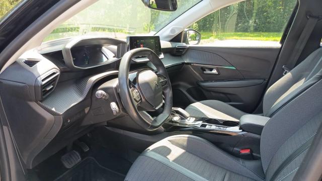 Peugeot E-208 image 7