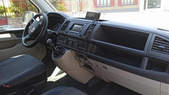 Volkswagen Multivan image 2