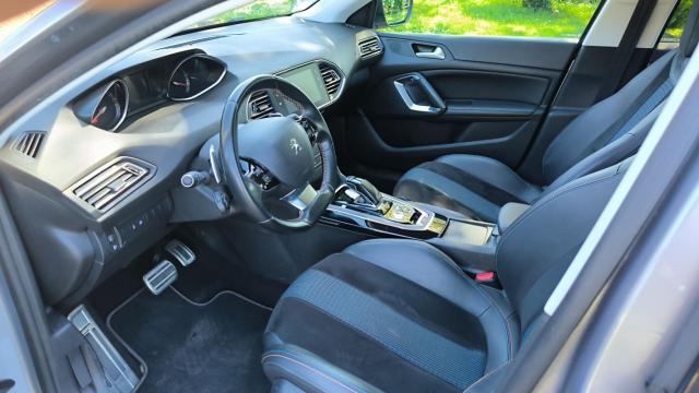 Peugeot 308 image 2