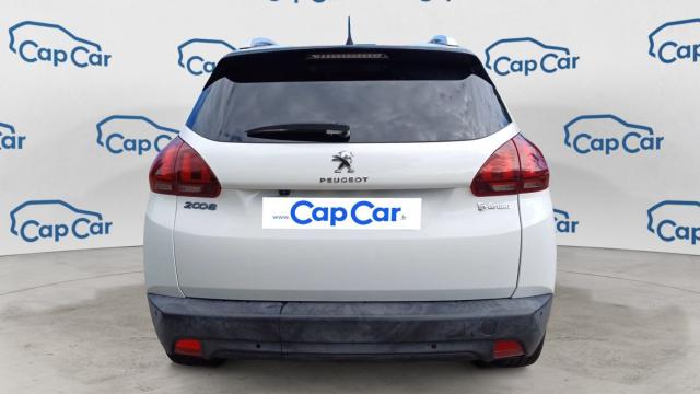 Peugeot 2008 image 8