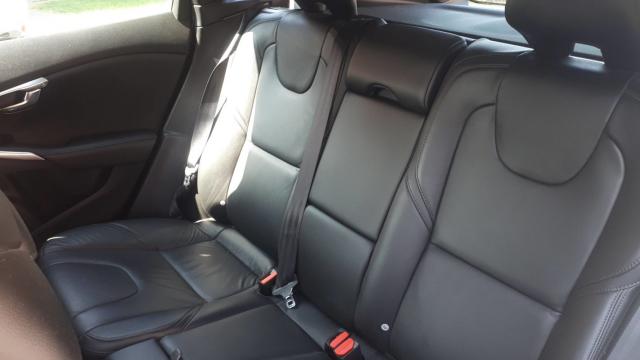 Volvo V40 image 1