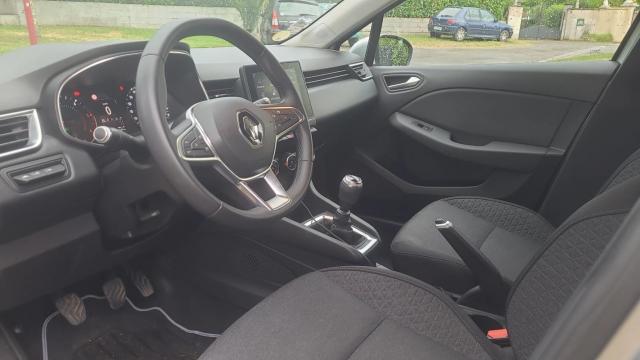 Renault Clio image 8