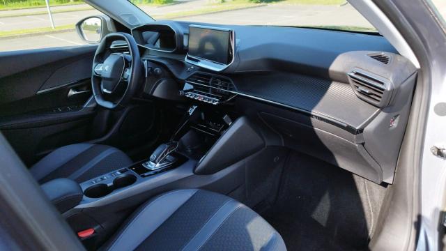 Peugeot 2008 image 2
