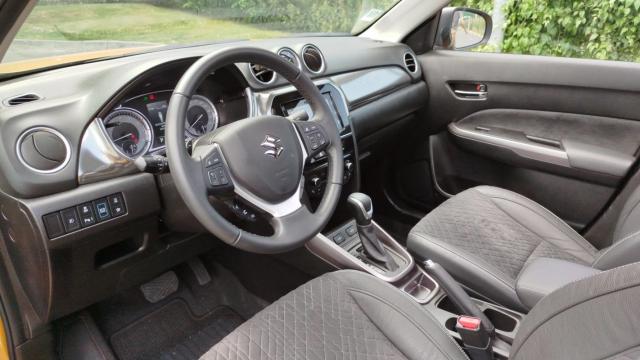 Suzuki Vitara image 8