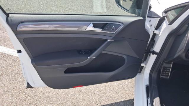 Volkswagen Golf image 7
