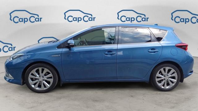 Toyota Auris image 1