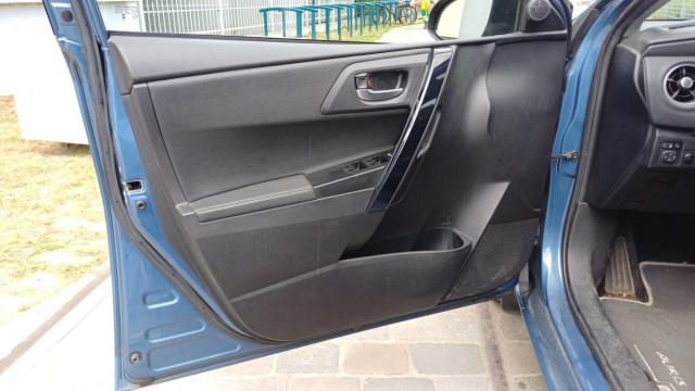 Toyota Auris image 7