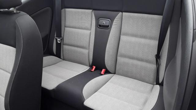 Volkswagen Eos image 9
