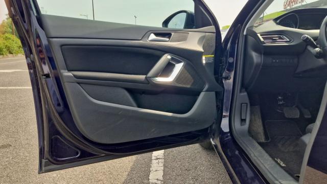Peugeot 308 image 2