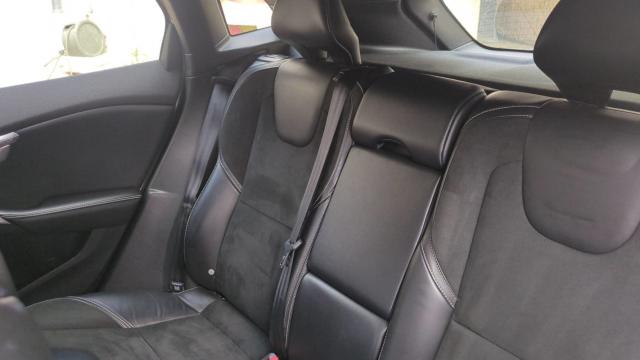 Volvo V40 image 9