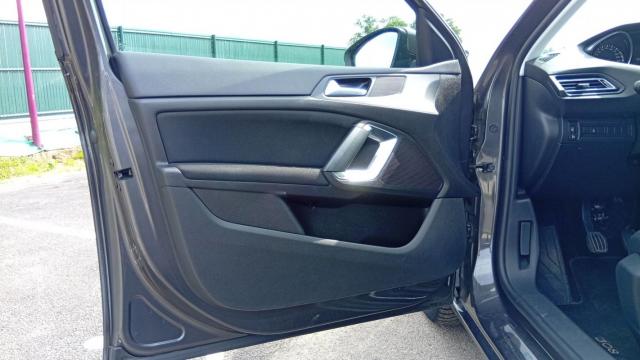 Peugeot 308 image 8