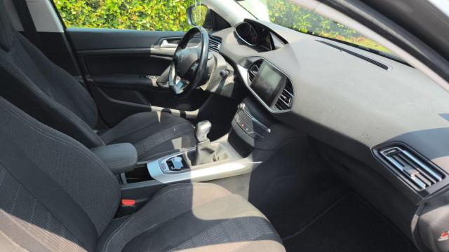 Peugeot 308 image 9