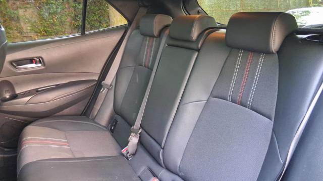 Toyota Corolla image 2