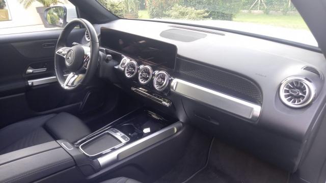 Mercedes Benz Eqb image 7