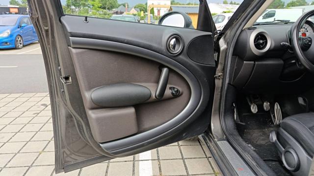 Mini Countryman image 7