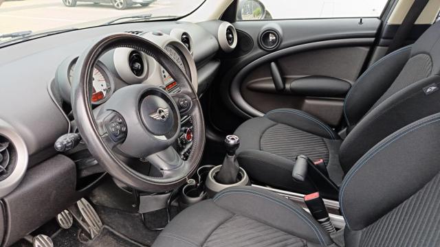Mini Countryman image 8