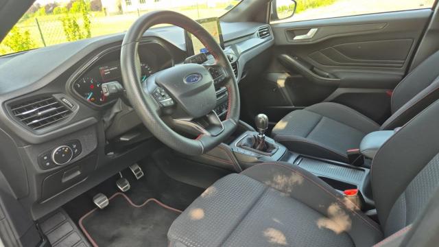 Ford Focus image 3