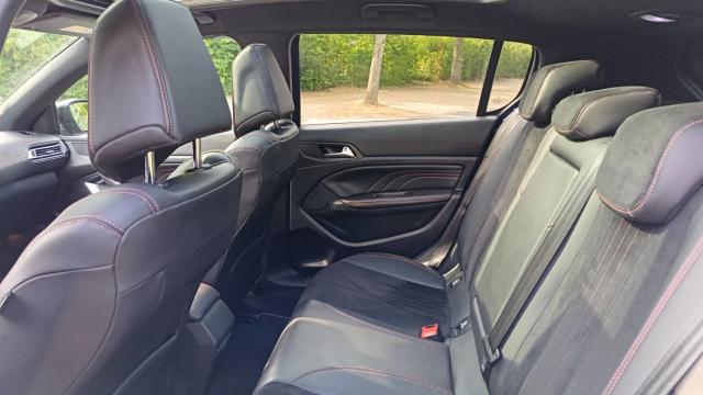 Peugeot 308 image 2