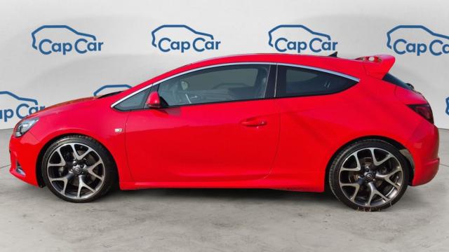 Opel Astra Gtc image 4