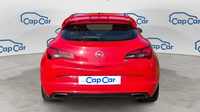 Opel Astra Gtc image 2