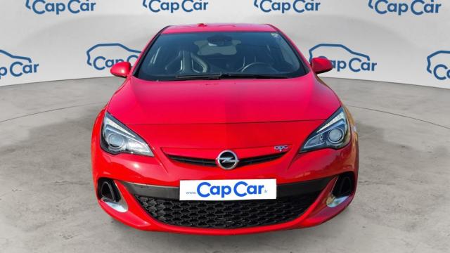 Opel Astra Gtc image 1