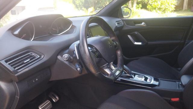 Peugeot 308 image 1
