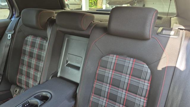 Volkswagen Golf image 1
