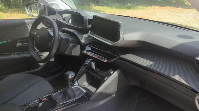 Peugeot 208 image 4